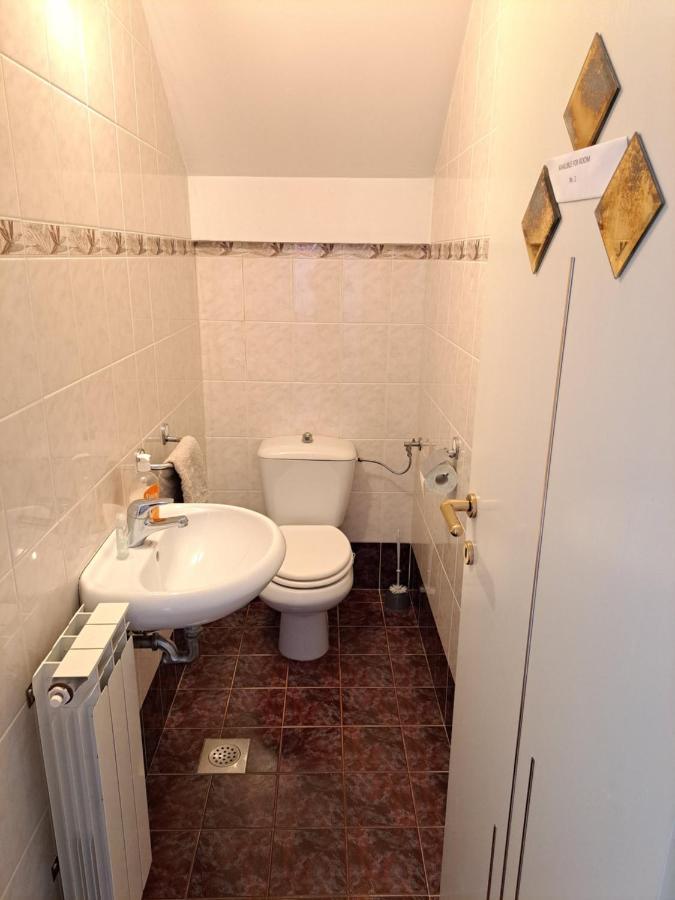 Rooms Cehovin Postumia Esterno foto