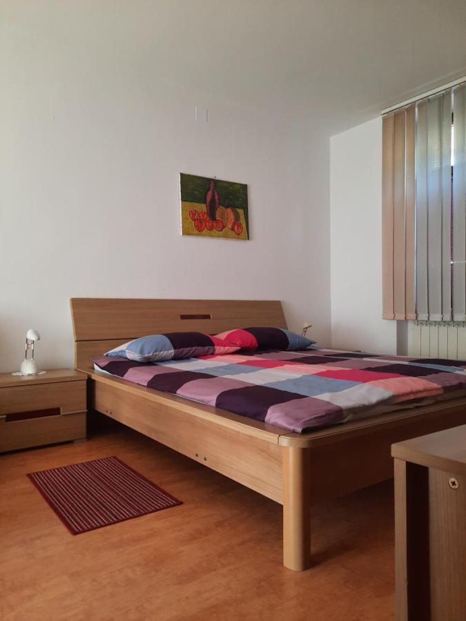 Rooms Cehovin Postumia Esterno foto